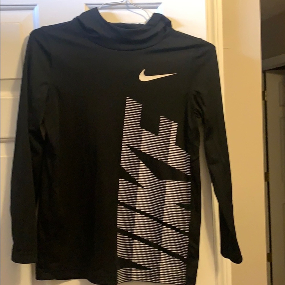 Nike hooded long sleeve shirt